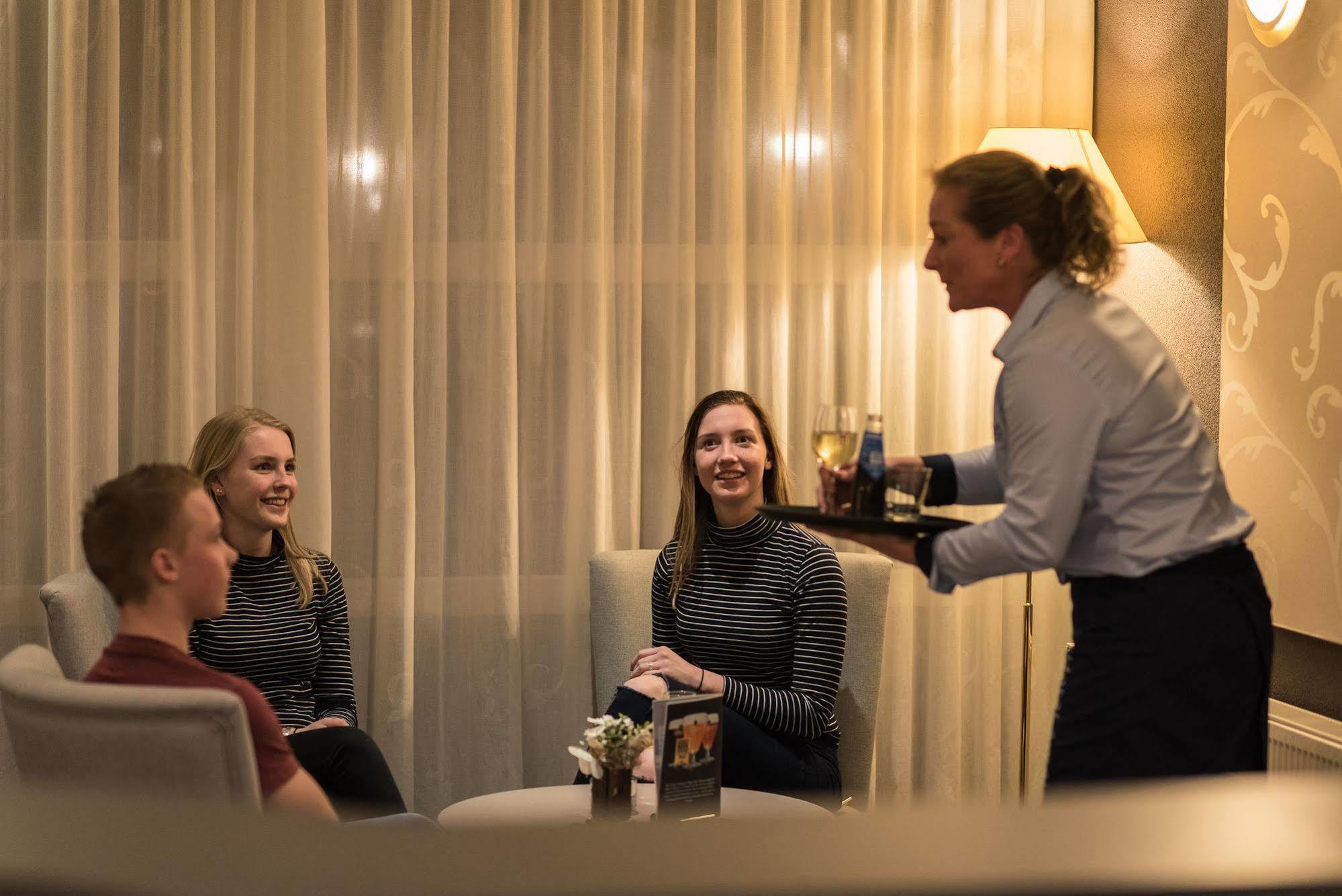 Hotel Ameland نيس المظهر الخارجي الصورة